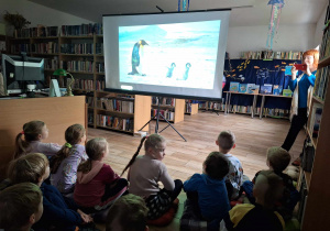 Oglądaliśmy prezentację na temat zwierząt mieszkających w oceanach