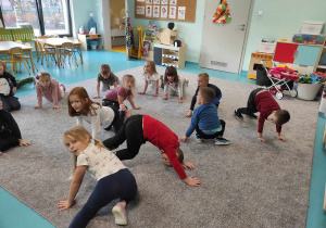 Naśladujemy chód i głos wilków
