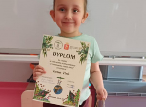 Daria Pień wzięła udział w konkursie recytatorskim "Z Chotomską przez świat".