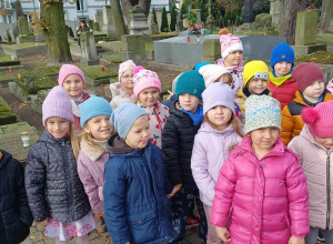 Wyjście na cmentarz